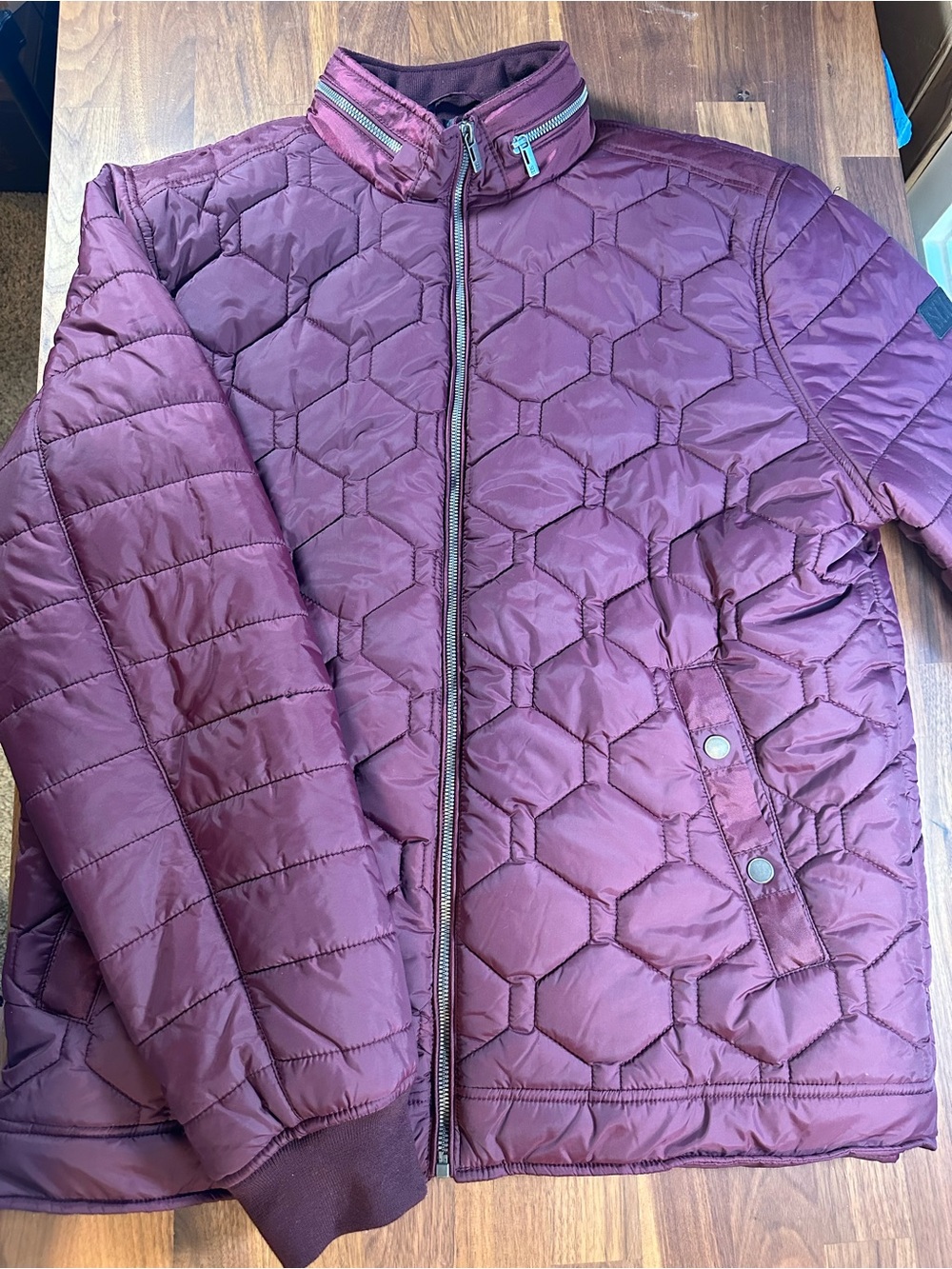 WE Fashion Burgundy Quilted Puffer Jacket XL Geometric Zip Up